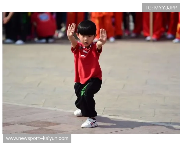 《武术宗师的修炼之路：从初心到巅峰的传奇人生》